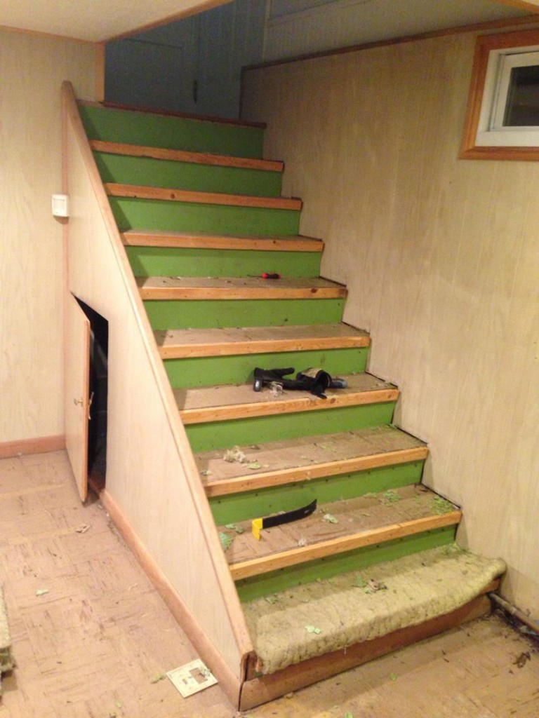 The original staircase before installing the floating stairs