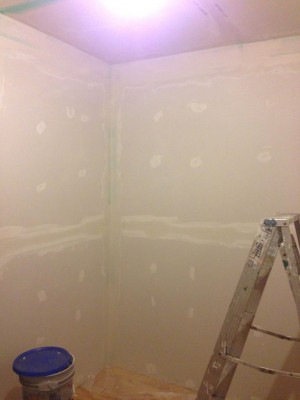 mudding-drywall