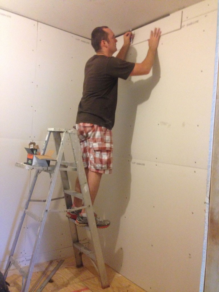 piecing-in-the-top-of-the-drywall